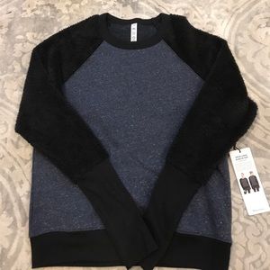 Alo yoga Deck Long Sleeve top